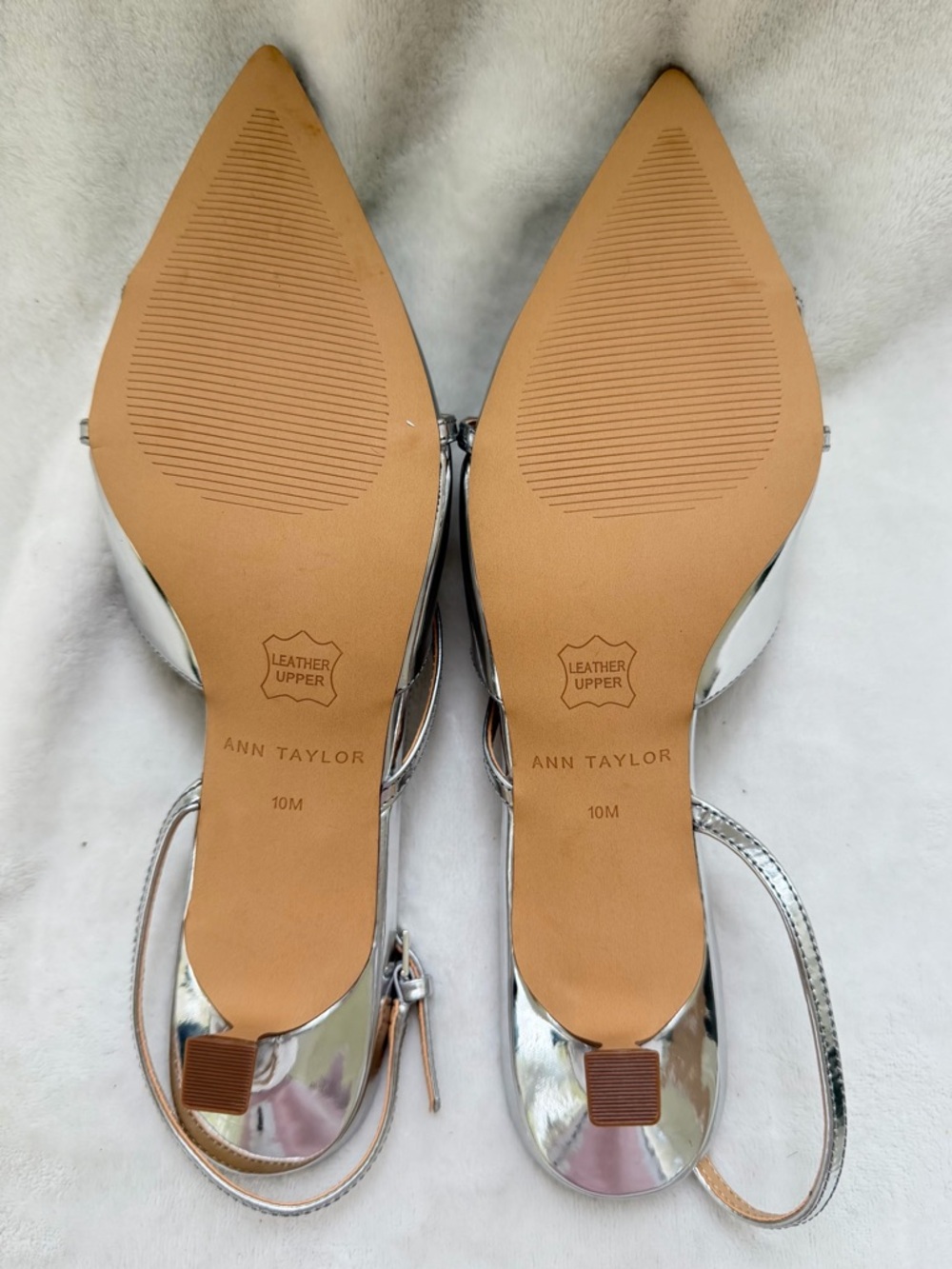 Ann Taylor Strappy Pointy Toe Leather Silver Metallic Kitten Heel Pump Sz 10 NEW - Picture 9 of 11